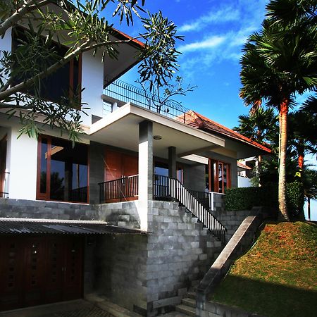 Kencana Villa Dago Μπαντούνγκ Εξωτερικό φωτογραφία