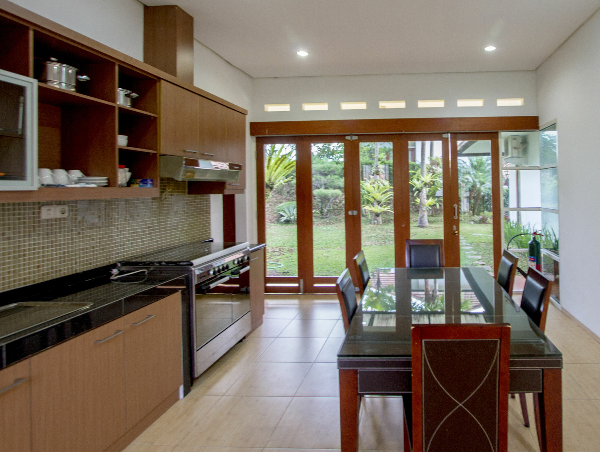 Kencana Villa Dago Μπαντούνγκ Εξωτερικό φωτογραφία